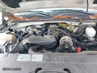 2006 Chevrolet Silverado 1500 LT1 with VIN 1GCEC19V26Z279246, listed as a IAAI auction lot 41365049 with 284,259 mi miles. Bid and sale history available at carsss.com. Image 10.