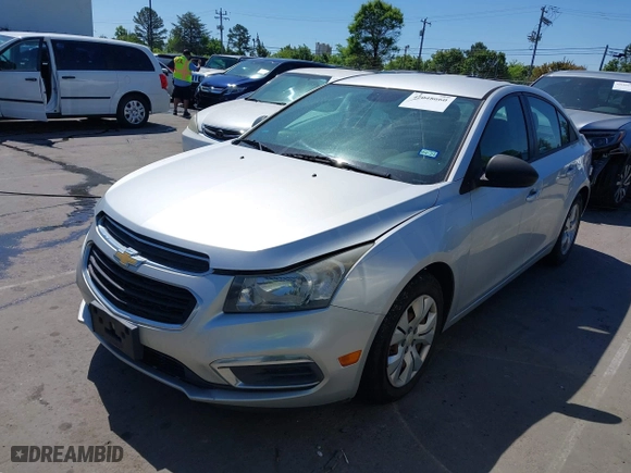 2015 Chevrolet Cruze LS with VIN 1G1PA5SH8F7275538, listed as a IAAI auction lot 42048660 with 132,977 mi miles. Bid and sale history available at carsss.com. Image 2.
