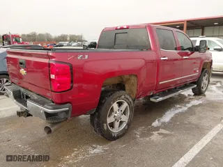 2019 Chevrolet Silverado 2500HD LTZ with VIN 1GC1KTEY6KF143162, listed as a IAAI auction lot 41814043 with 1 mi miles. Bid and sale history available at carsss.com. Image 4.