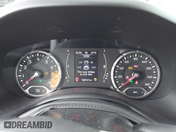 2018 Jeep Renegade Latitude with VIN ZACCJBBB7JPH75637, listed as a IAAI auction lot 42321879 with 106,747 mi miles and . Bid and sale history available at DreamBid. Image 7.