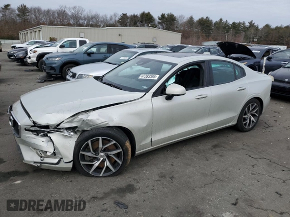 2019 Volvo S60 Momentum with VIN 7JRA22TK8KG006440, listed as a Copart auction lot 47393365 with 97,472 mi miles and Salvage Title. Bid and sale history available at carsss.com. Image 1.