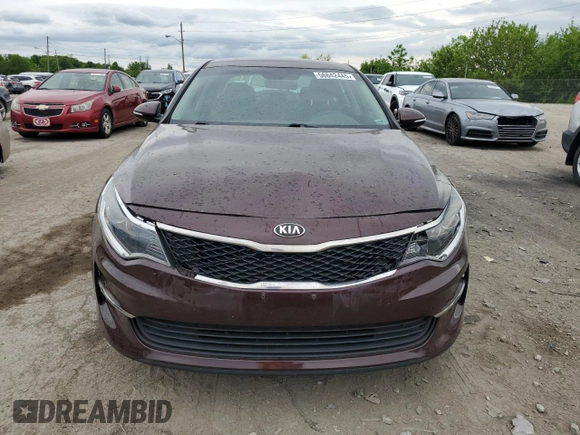 2018 Kia Optima LX z VIN 5XXGT4L30JG188098, wystawiony jako Copart lot #56642445 z przebiegiem 85 159 mil mil oraz Szkoda całkowita • Salvage title. Historia ofert i sprzedaży dostępna na DreamBid. Obrazek 5.