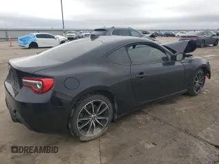 2020 Toyota 86 z VIN JF1ZNAA15L8753489, wystawiony jako Copart lot #51817865 z przebiegiem 42 850 mil mil oraz Szkoda całkowita • Salvage title. Historia ofert i sprzedaży dostępna na DreamBid. Obrazek 3.