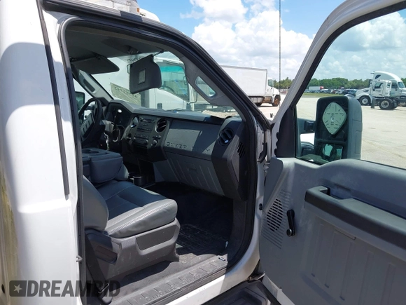 2013 Ford F-250 XL with VIN 1FDBF2A63DEA36291, listed as a IAAI auction lot 42522742 with 156,066 mi miles and . Bid and sale history available at DreamBid. Image 5.