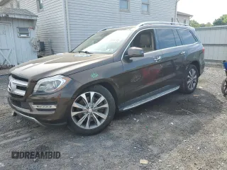 2013 Mercedes-Benz GL 450 z VIN 4JGDF7CE9DA240191, wystawiony jako Copart lot #56649745 z przebiegiem 121 069 mil mil oraz Szkoda całkowita • Salvage title. Historia ofert i sprzedaży dostępna na DreamBid. Obrazek 1.