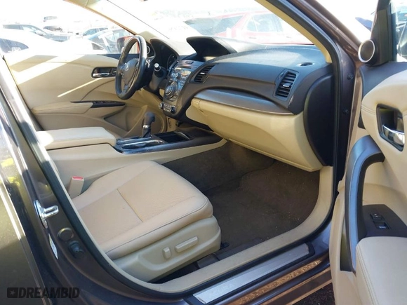 2013 Acura RDX Tech Pkg with VIN 5J8TB3H58DL004618, listed as a IAAI auction lot 41724793 with 166,930 mi miles. Bid and sale history available at carsss.com. Image 5.