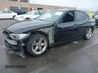2014 BMW 3 Series 328i z VIN WBA3A5G58ENN66293, wystawiony jako IAAI lot #42106001 z przebiegiem 106 108 mil mil oraz . Historia ofert i sprzedaży dostępna na DreamBid. Obrazek 19.