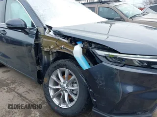 2025 Honda CR-V EX with VIN 2HKRS4H41SH455753, listed as a IAAI auction lot 41553434 with 499 mi miles and . Bid and sale history available at DreamBid. Image 6.