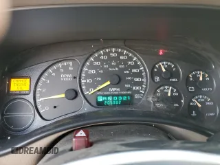 2001 Chevrolet Suburban LT with VIN 3GNEC16TX1G174313, listed as a Copart auction lot 42141645 with 205,982 mi miles and Salvage Title. Bid and sale history available at carsss.com. Image 9.