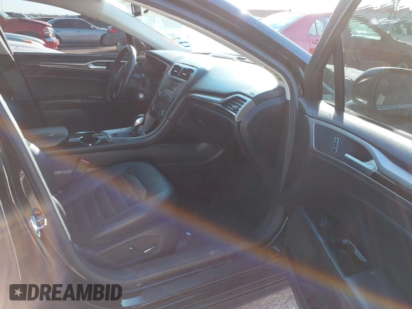 2016 Ford Fusion SE with VIN 3FA6P0HD9GR331396, listed as a IAAI auction lot 41852841 with 110,835 mi miles. Bid and sale history available at carsss.com. Image 5.