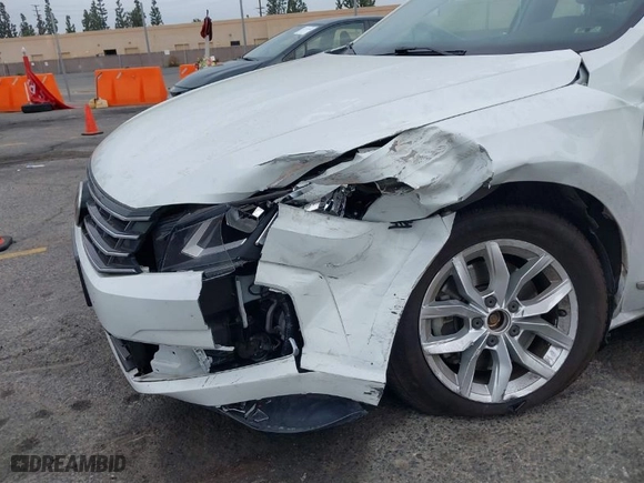 2017 Volkswagen Passat 1.8T S with VIN 1VWAT7A36HC043259, listed as a IAAI auction lot 41733937 with 63,426 mi miles. Bid and sale history available at carsss.com. Image 6.