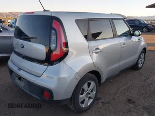 2017 Kia Soul with VIN KNDJN2A24H7474487, listed as a IAAI auction lot 41888815 with 119,105 mi miles. Bid and sale history available at carsss.com. Image 4.