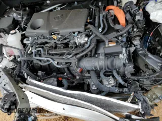 2024 Toyota RAV4 Hybrid XSE with VIN 2T3E6RFV3RW067034, listed as a Copart auction lot 43645055 with 0 mi miles and Salvage Title. Bid and sale history available at carsss.com. Image 12.