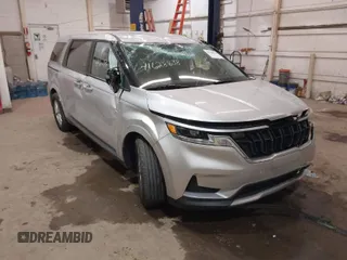 2022 Kia Carnival LXS with VIN KNDNB4H38N6131655, listed as a IAAI auction lot 41628838 with 43,044 mi miles. Bid and sale history available at carsss.com. Image 1.