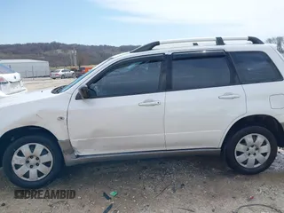 2004 Mitsubishi Outlander LS with VIN JA4LZ31F04U060022, listed as a IAAI auction lot 41775408 with 83,515 mi miles. Bid and sale history available at carsss.com. Image 14.