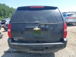 2007 Chevrolet Suburban LTZ with VIN 1GNFK16307J125636, listed as a IAAI auction lot 42622246 with Not provided miles and . Bid and sale history available at DreamBid. Image 17.
