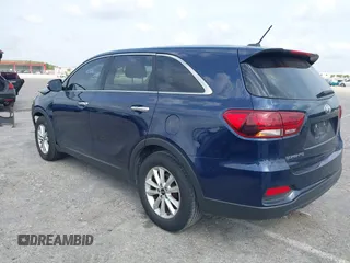 2019 Kia Sorento LX V6 with VIN 5XYPG4A57KG490476, listed as a IAAI auction lot 41867031 with 122,606 mi miles. Bid and sale history available at carsss.com. Image 3.