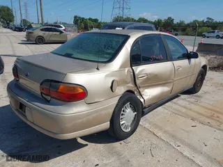 2002 Chevrolet Malibu with VIN 1G1ND52J32M572116, listed as a IAAI auction lot 42009344 with 59,053 mi miles. Bid and sale history available at carsss.com. Image 4.