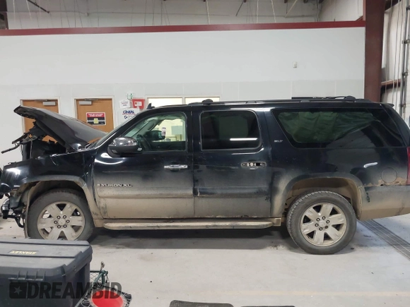2008 GMC Yukon XL SLT 4SB z VIN 1GKFK16368R266193, wystawiony jako IAAI lot #42040699 z przebiegiem 228 448 mil mil oraz . Historia ofert i sprzedaży dostępna na DreamBid. Obrazek 14.