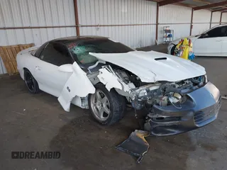 2000 Chevrolet Camaro Z28 z VIN 2G1FP22G5Y2111867, wystawiony jako IAAI lot #42408668 z przebiegiem Nie podano mil oraz . Historia ofert i sprzedaży dostępna na DreamBid. Obrazek 1.