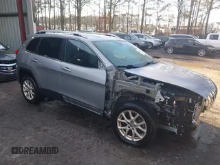 2017 Jeep Cherokee Latitude with VIN 1C4PJLCS3HW613636, listed as a IAAI auction lot 41564725 with 106,469 mi miles and . Bid and sale history available at carsss.com. Image 1.