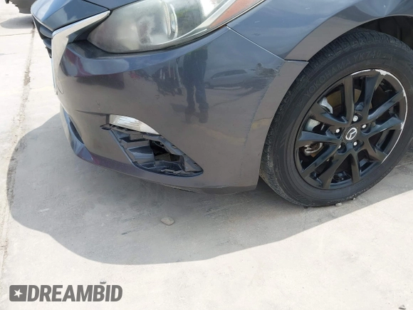 2014 Mazda 3 i Touring z VIN JM1BM1V75E1153967, wystawiony jako IAAI lot #42043936 z przebiegiem 147 580 mil mil oraz . Historia ofert i sprzedaży dostępna na DreamBid. Obrazek 17.