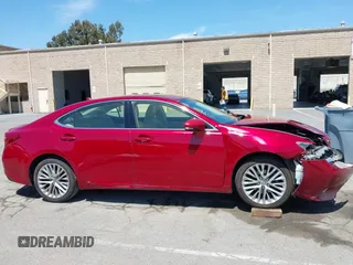 2013 Lexus ES 250 z VIN JTHBK1GG5D2001438, wystawiony jako IAAI lot #42390794 z przebiegiem 191 351 mil mil oraz . Historia ofert i sprzedaży dostępna na DreamBid. Obrazek 13.