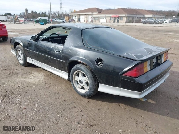 1992 Chevrolet Camaro RS with VIN 1G1FP23E1NL143868, listed as a IAAI auction lot 41702662 with 187,338 mi miles. Bid and sale history available at carsss.com. Image 3.