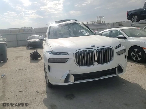 2024 BMW X7 xDrive40i with VIN 5UX23EM07R9U74509, listed as a Copart auction lot 65131614 with 0 mi miles and Salvage Title. Bid and sale history available at carsss.com. Image 12.