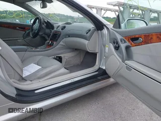 2003 Mercedes-Benz SL 500 with VIN WDBSK75F33F058662, listed as a IAAI auction lot 42502930 with Not provided miles and . Bid and sale history available at DreamBid. Image 5.