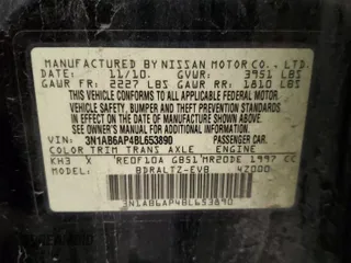 2011 Nissan Sentra S z VIN 3N1AB6AP4BL653890, wystawiony jako Copart lot #61950315 z przebiegiem 105 492 mil mil oraz Szkoda całkowita • Salvage title. Historia ofert i sprzedaży dostępna na DreamBid. Obrazek 12.