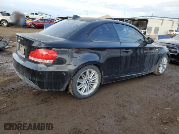 2010 BMW 1 Series 128i with VIN WBAUP9C56AVF46220, listed as a Copart auction lot 42597075 with 186,212 mi miles and Clean Title. Bid and sale history available at DreamBid. Image 3.