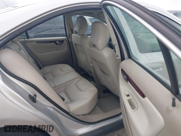 2004 Volvo S60 с VIN YV1RS61T842410353, выставлен на аукционе IAAI как лот 41880811 с пробегом 94 697 миль миль и . История ставок и продаж доступна на DreamBid. Изображение 8.