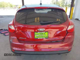 2014 Ford Focus SE with VIN 1FADP3K20EL325286, listed as a IAAI auction lot 42076013 with 119,271 mi miles. Bid and sale history available at carsss.com. Image 16.