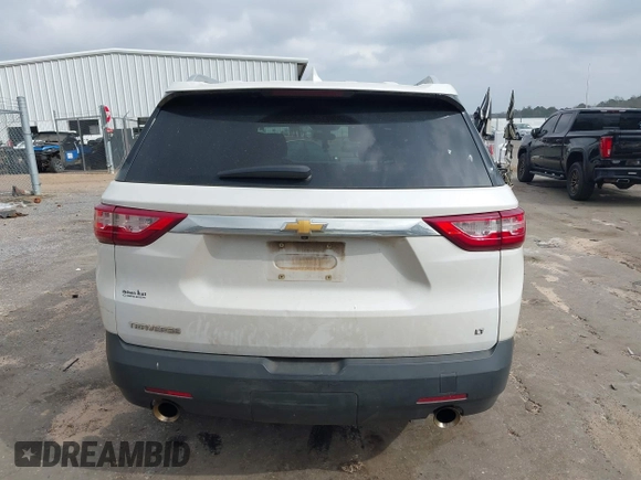 2018 Chevrolet Traverse LT Cloth z VIN 1GNERGKW8JJ279285, wystawiony jako IAAI lot #41795111 z przebiegiem 261 975 mil mil oraz . Historia ofert i sprzedaży dostępna na DreamBid. Obrazek 16.