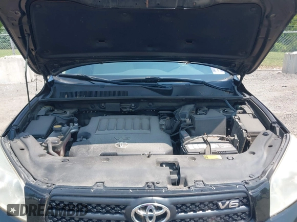 2008 Toyota RAV4 Limited with VIN JTMBK31V586048195, listed as a IAAI auction lot 42866795 with 200,668 mi miles and . Bid and sale history available at DreamBid. Image 10.