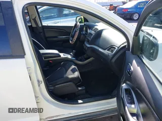 2020 Dodge Journey SE Value with VIN 3C4PDCAB2LT273467, listed as a IAAI auction lot 42001467 with 67,267 mi miles and . Bid and sale history available at carsss.com. Image 5.