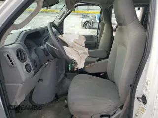 2013 Ford Econoline Passenger XL with VIN 1FBSS3BLXDDA19833, listed as a Copart auction lot 54133245 with 224,074 mi miles and Non repairable. Bid and sale history available at DreamBid. Image 7.