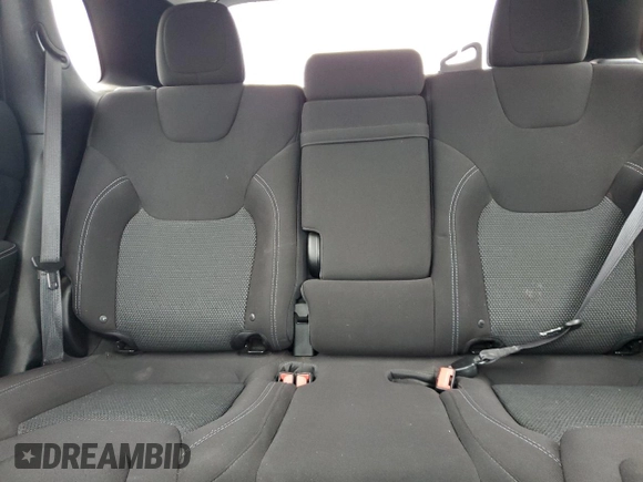 2019 Jeep Cherokee Latitude z VIN 1C4PJLCB3KD269759, wystawiony jako Copart lot #57451945 z przebiegiem 80 263 mil mil oraz Szkoda całkowita • Salvage title. Historia ofert i sprzedaży dostępna na DreamBid. Obrazek 10.