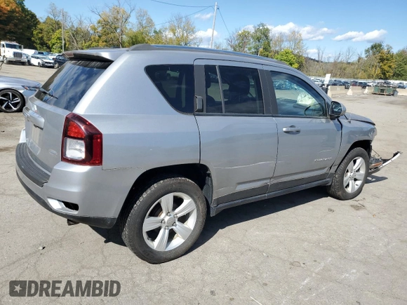 2015 Jeep Compass Latitude with VIN 1C4NJCEB5FD120196, listed as a Copart auction lot 75177614 with 28,889 mi miles and Salvage Title. Bid and sale history available at carsss.com. Image 3.