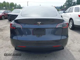 2024 Tesla Model Y с VIN 7SAYGDEDXRF054960, выставлен на аукционе IAAI как лот 42585098 с пробегом 17 703 миль миль и . История ставок и продаж доступна на DreamBid. Изображение 15.
