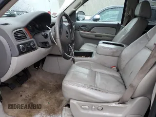 2008 GMC Yukon SLT w/4SB with VIN 1GKFK13028R120139, listed as a Copart auction lot 84847694 with 273,431 mi miles and Salvage Title. Bid and sale history available at carsss.com. Image 7.