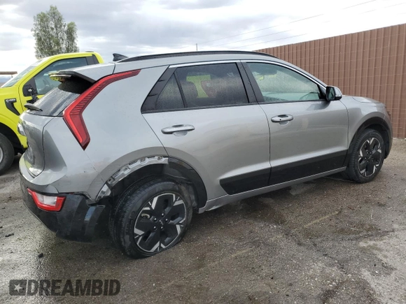 2023 Kia Niro Wind with VIN KNDCR3L16P5033560, listed as a Copart auction lot 55473475 with 34,253 mi miles and Clean Title. Bid and sale history available at carsss.com. Image 3.