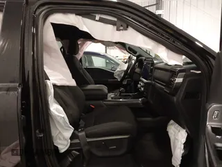 2023 Ford F-150 XL с VIN 1FTEW1EP1PKG06986, выставлен на аукционе IAAI как лот 41710895 с пробегом 9 175 миль миль и . История ставок и продаж доступна на DreamBid. Изображение 5.