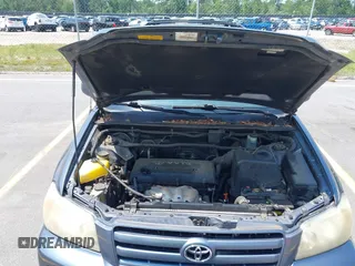 2005 Toyota Highlander z VIN JTEGD21AX50118405, wystawiony jako IAAI lot #42458352 z przebiegiem 198 770 mil mil oraz . Historia ofert i sprzedaży dostępna na DreamBid. Obrazek 10.