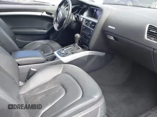2012 Audi A5 Premium Plus z VIN WAULFAFR7CA002914, wystawiony jako IAAI lot #42252834 z przebiegiem 175 092 mil mil oraz . Historia ofert i sprzedaży dostępna na DreamBid. Obrazek 5.