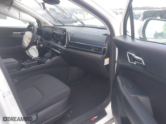 2023 Kia Sportage Hybrid LX with VIN KNDPUCAG0P7103999, listed as a IAAI auction lot 41234592 with 27,899 mi miles. Bid and sale history available at carsss.com. Image 5.