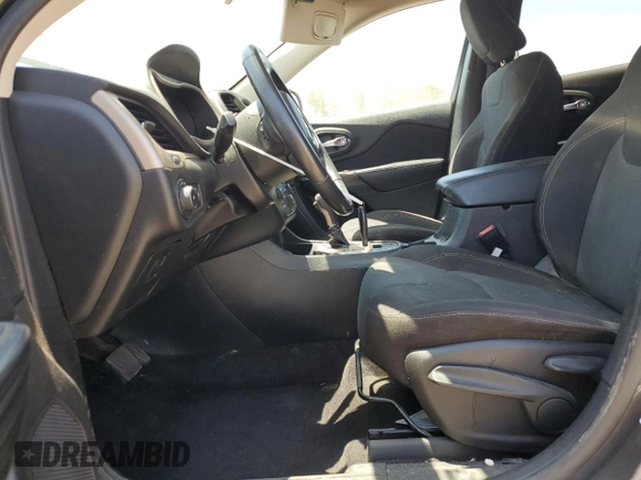 2016 Jeep Cherokee Altitude z VIN 1C4PJLCB2GW171155, wystawiony jako Copart lot #63656425 z przebiegiem 112 589 mil mil oraz Szkoda całkowita • Salvage title. Historia ofert i sprzedaży dostępna na DreamBid. Obrazek 7.