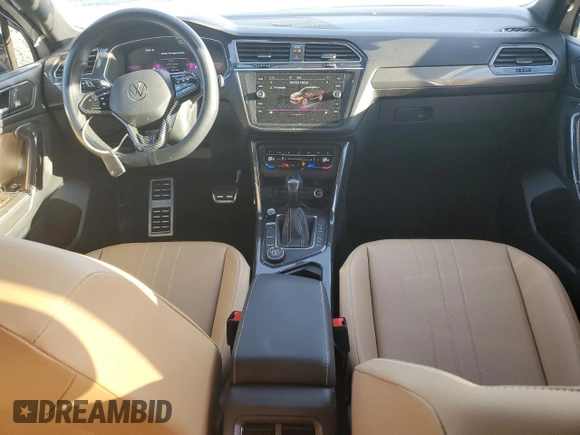 2023 Volkswagen Tiguan SE R-Line Black with VIN 3VV8B7AX5PM127059, listed as a Copart auction lot 49730495 with 33,068 mi miles and Salvage Title. Bid and sale history available at DreamBid. Image 8.