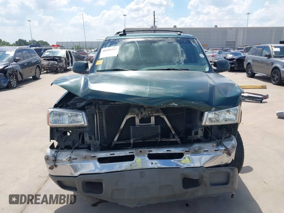 2003 Chevrolet Suburban LS with VIN 3GNEC16Z93G101439, listed as a IAAI auction lot 40360593 with 255,629 mi miles. Bid and sale history available at carsss.com. Image 13.